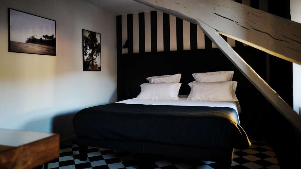 Hotel Des Carmes Aurillac Zimmer foto